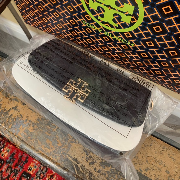 Tory Burch Black Britten Shoulder Logo Bag - Picture 3 of 8